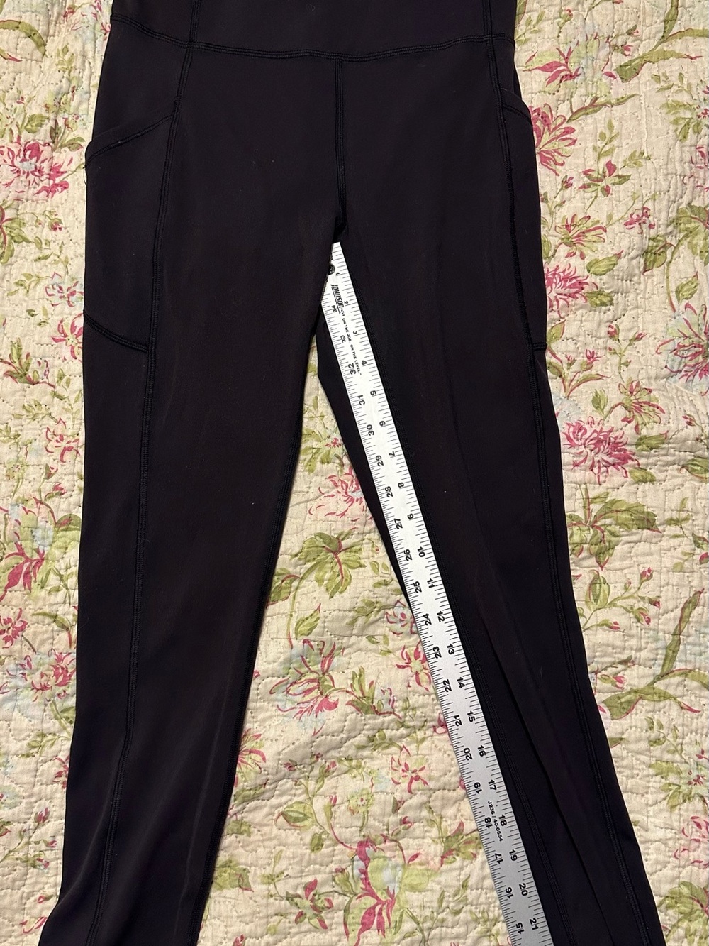 Lululemon Invigorate High Rise Tight 25” Black Size 6 Silicone Lulu Back Pocket - Picture 7 of 8
